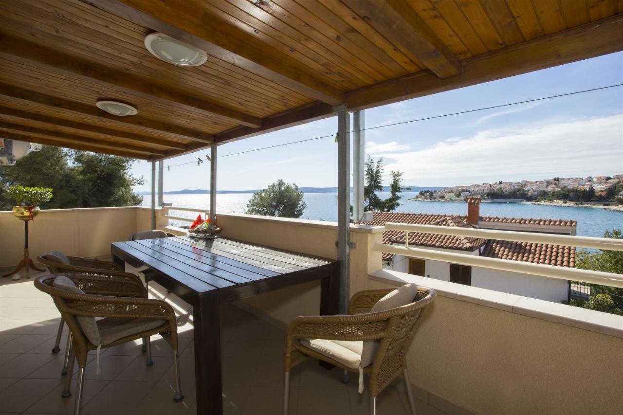 Apartments Gudelj Trogir Exterior photo