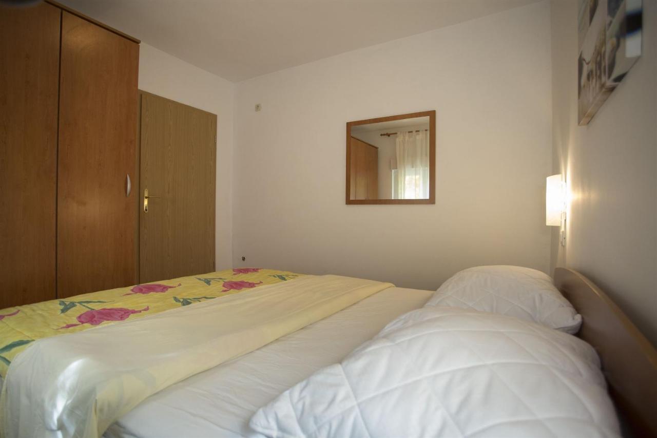 Apartments Gudelj Trogir Exterior photo